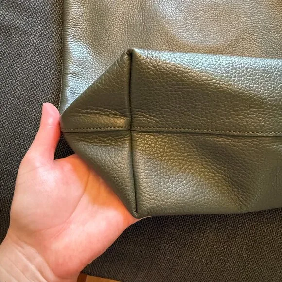 NWOT Cuyana Tall Easy Tote Dark Olive - Picture 12 of 13